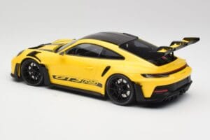 Porsche 911 992 GT3 RS Racing Amarelo & Rodas Pretas Minichamps 1:18 153062245 Metal - imagem 5 de 6