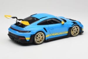 Porsche 911 992 GT3 RS Shark Azul & Amarelo Decor Concept Minichamps 1:18 911992001 Metal - imagem 3 de 8