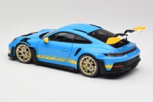 Porsche 911 992 GT3 RS Shark Azul & Amarelo Decor Concept Minichamps 1:18 911992001 Metal - imagem 7 de 8