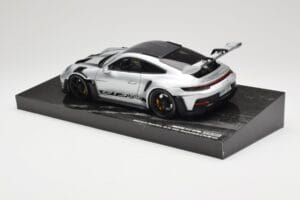 Porsche 911 992 GT3 RS Prateado Weissach Package Minichamps 1:18 110062020 Metal - imagem 7 de 8