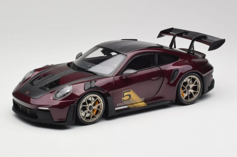 Porsche 911 992 GT3 RS Ultravioleta & Jantes Prata Minichamps 1:18 110062029 Metal