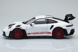Porsche 911 992 GT3 RS Branco Pyro Vermelho Norev 1:18 187352 Metal - imagem 4 de 8