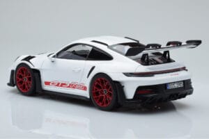 Porsche 911 992 GT3 RS Branco Pyro Vermelho Norev 1:18 187352 Metal - imagem 7 de 8