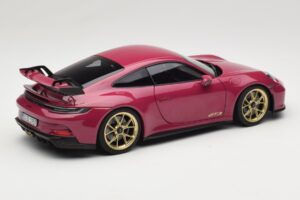 Porsche 911 992 GT3 Ruby Star Neo Norev 1:18 187381 Metal - imagem 3 de 8