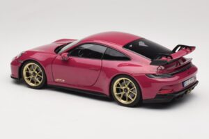 Porsche 911 992 GT3 Ruby Star Neo Norev 1:18 187381 Metal - imagem 7 de 8