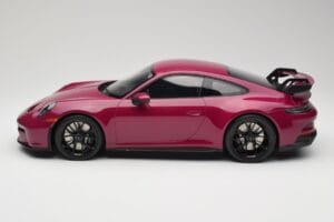 Porsche 911 992 GT3 Ruby Star Neo Red GT Spirit 1:12 GT536 Resina - imagem 3 de 6