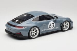 Porsche 911 992 ST Gentian Blue Metallic GT Spirit 1:18 GT491 Resina - imagem 2 de 6
