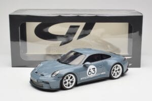 Porsche 911 992 ST Gentian Blue Metallic GT Spirit 1:18 GT491 Resina - imagem 6 de 6