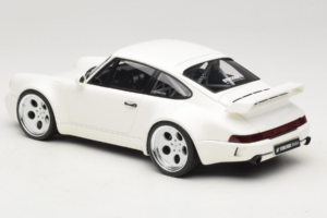 Porsche 911 992 Strosek Giga White GT Spirit 1:18 GT525 Resina - imagem 5 de 6