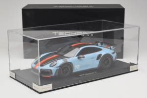 Porsche 911 992 TechArt GTstreet R Gulf Blue TechArt 1:18 REMC010 Resina - imagem 6 de 6