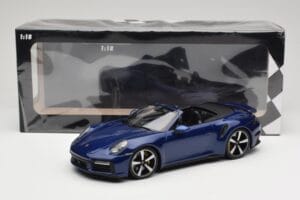 Porsche 911 992 Turbo S Cabriolet Blue Metallic Minichamps 1:18 155069081 Metal - imagem 6 de 6