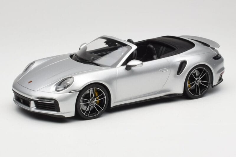 Porsche 911 992 Turbo S Cabriolet Prateado Minichamps 1:18 155069082 Metal