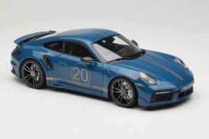 Porsche 911 992 Turbo S Coupe Sport Design Azul Minichamps 1:18 113069073 Metal - imagem 6 de 8