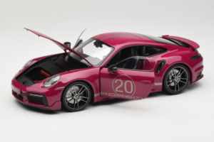 Porsche 911 992 Turbo S Coupe Sport Design Vermelho Minichamps 1:18 113069075 Metal - imagem 2 de 8