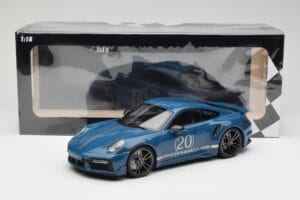 Porsche 911 992 Turbo S Sport Design Package Gentian Blue Metallic Minichamps 1:18 155069170 Metal - imagem 6 de 6