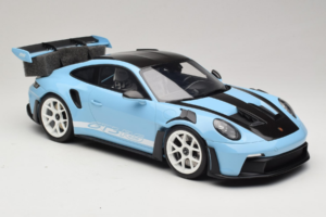 Porsche 911 992.1 GT3 RS Gulf Blue GT Spirit 1:12 GT497 Resina - imagem 4 de 6