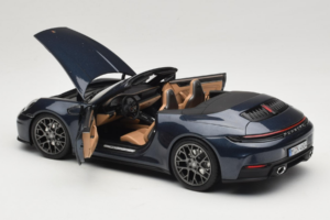 Porsche 911 992.2 Carrera Cabriolet Yachting Blue Norev 1:18 187180 Metal - imagem 5 de 8