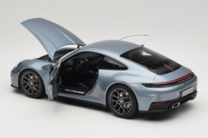Porsche 911 992.2 Carrera Polar Silver Metallic Norev 1:18 187170 Metal - imagem 5 de 8
