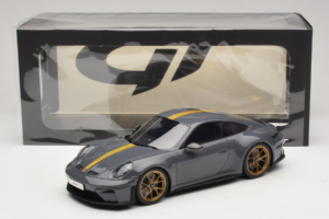 Porsche 911 992.2 GT3 Touring State Grey Neo GT Spirit 1:18 GT577 Resina - imagem 6 de 6