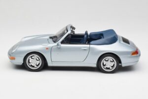 Porsche 911 993 Carrera Cabriolet Prata Maisto 1:18 100299-M1 Metal - imagem 4 de 8