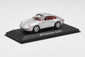 Porsche 911 993 Carrera Prata Minichamps 1:43 WAP02003597 Metal - imagem 2 de 4