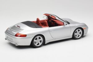 Porsche 911 996 Cabriolet Prateado Gate 1:18 1052 Metal - imagem 3 de 8