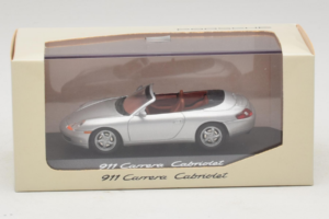 Porsche 911 996 Cabriolet Prata Minichamps 1:43 WAP02004097 Metal - imagem 4 de 4