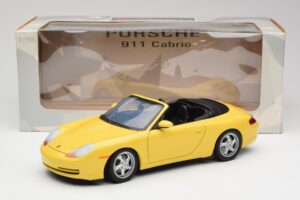 Porsche 911 996 Cabriolet Speed Amarelo UT Models 1:18 27906 Metal - imagem 8 de 8