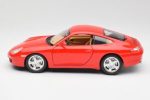 Porsche 911 996 Carrera 4 Vermelho Bburago 1:18 30085 Metal - imagem 4 de 8