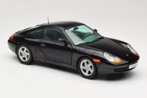 Porsche 911 996 Carrera Preto Sun Star 1:18 1202 Metal - imagem 6 de 8