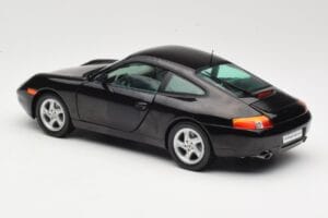 Porsche 911 996 Carrera Preto Sun Star 1:18 1202 Metal - imagem 7 de 8