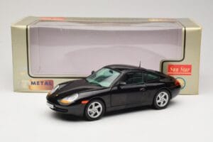 Porsche 911 996 Carrera Preto Sun Star 1:18 1202 Metal - imagem 8 de 8