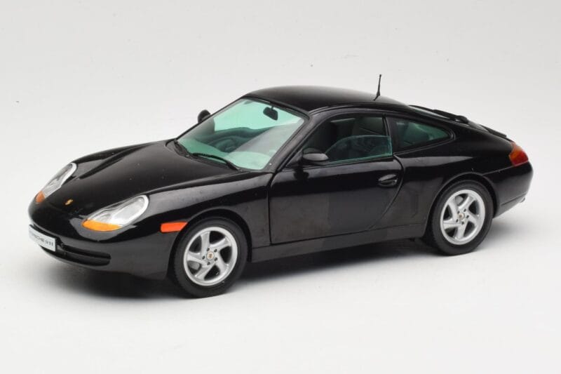 Porsche 911 996 Carrera Preto Sun Star 1:18 1202 Metal