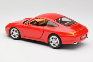 Porsche 911 996 Carrera Vermelho Bburago 1:18 3385 Metal - imagem 7 de 8