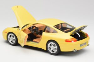 Porsche 911 996 Carrera Amarelo Bburago 1:18 30085-M1 Metal - imagem 5 de 8