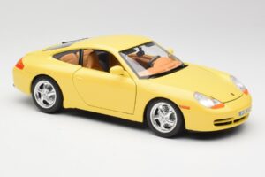 Porsche 911 996 Carrera Amarelo Bburago 1:18 30085-M1 Metal - imagem 6 de 8