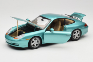Porsche 911 996 Green Metallic UT Models 1:18 27901 Metal - imagem 2 de 8