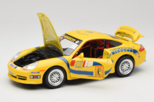 Porsche 911 996 GT3 Cup #22 Bburago 1:18 3395 Metal - imagem 2 de 8