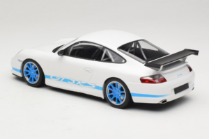 Porsche 911 996 GT3 RS Branco Faixas Azuis Minichamps 1:18 155062021 Metal - imagem 5 de 6