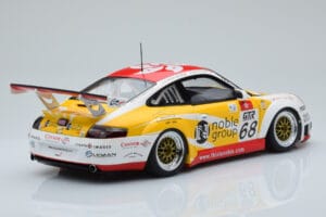Porsche 911 996 GT3 RSR #68 M. Marsh FIA GT Zhuhai 2005 AUTOart 1:18 80582 Metal - imagem 3 de 8