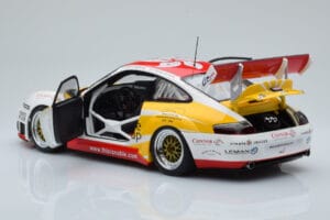 Porsche 911 996 GT3 RSR #68 M. Marsh FIA GT Zhuhai 2005 AUTOart 1:18 80582 Metal - imagem 5 de 8