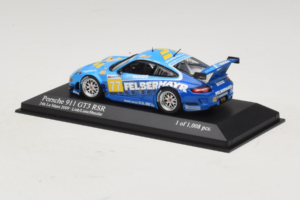 Porsche 911 GT3 R #77 M. Lieb / R. Lietz / W. Henzler 24 Hours of Le Mans 2009 Minichamps 1:43 400096977 Metal - imagem 3 de 5