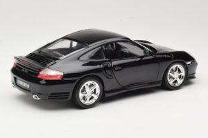 Porsche 911 996 Turbo Preto Bburago 1:18 18-12030 Metal - imagem 3 de 8