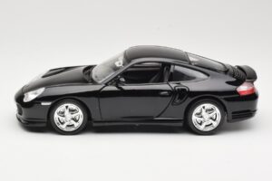 Porsche 911 996 Turbo Preto Bburago 1:18 18-12030 Metal - imagem 4 de 8