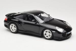 Porsche 911 996 Turbo Preto Bburago 1:18 3367 Metal - imagem 6 de 8