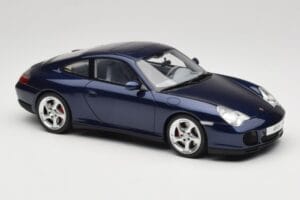 Porsche 911 996.2 Carrera 4S Azul Escuro GT Spirit 1:18 GT938 Resina - imagem 4 de 6