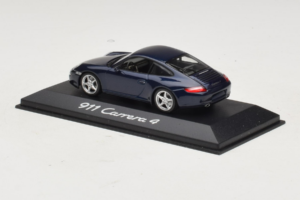 Porsche 911 997 Carrera 4 Dark Blue Metallic Minichamps 1:43 WAP02010016 Metal - imagem 2 de 3