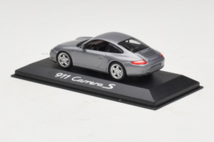 Porsche 911 997 Carrera S Cinzento Metallic Minichamps 1:43 WAP02010116-R1 Metal - imagem 3 de 4