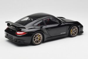 Porsche 911 997 GT2 RS Preto & Prata Rodas Minichamps 1:18 100069401 Metal - imagem 3 de 8