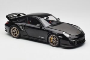 Porsche 911 997 GT2 RS Preto & Prata Rodas Minichamps 1:18 100069401 Metal - imagem 6 de 8